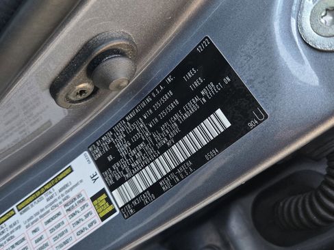 Certified 2023 Toyota Corolla Cross XLE image 26