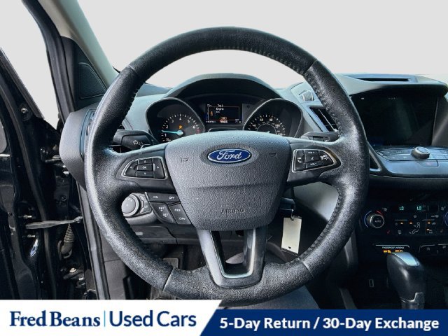 Used 2017 Ford Escape SE w/ SE Leather Comfort Package AWD/4WD image 16