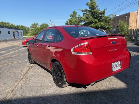 Used 2010 Ford Focus SES FWD image 4