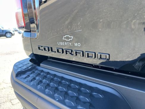 New 2026 Chevrolet Colorado ZR2 w/ ZR2 Bison Edition AWD/4WD image 17
