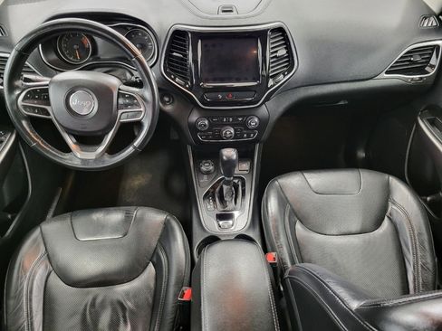 Used 2019 Jeep Cherokee Limited image 6