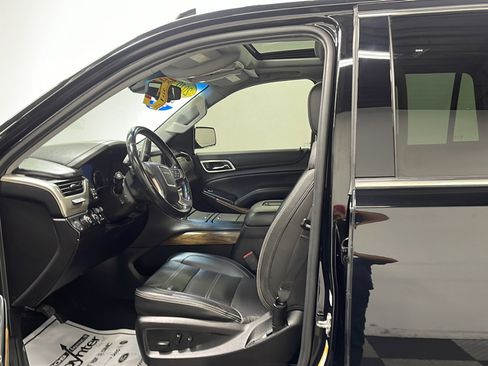 Used 2019 GMC Yukon Denali w/ Denali Ultimate Package AWD/4WD image 2