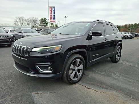 Certified 2019 Jeep Cherokee Limited image 3
