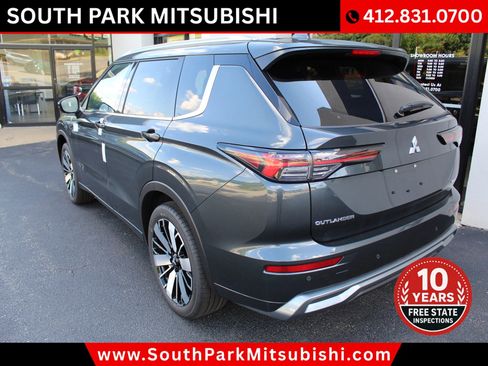 New 2025 Mitsubishi Outlander SEL image 8