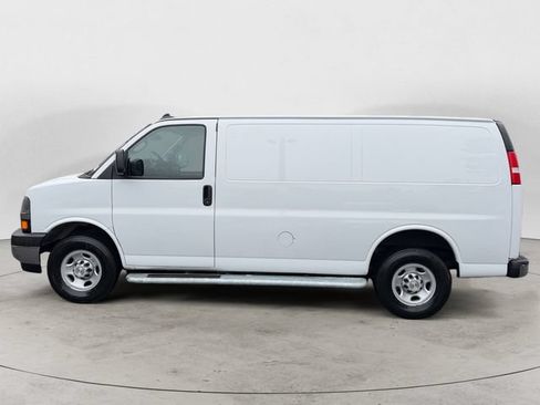 Used 2024 Chevrolet Express 2500 w/ Driver Convenience Package RWD image 2