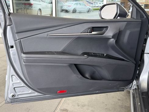 Used 2026 Toyota Camry SE FWD image 14