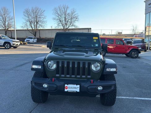 Used 2022 Jeep Wrangler Rubicon w/ Cold Weather Group image 4