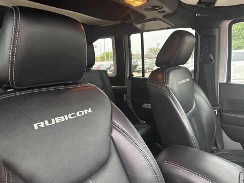 Used 2016 Jeep Wrangler Unlimited Rubicon image 23