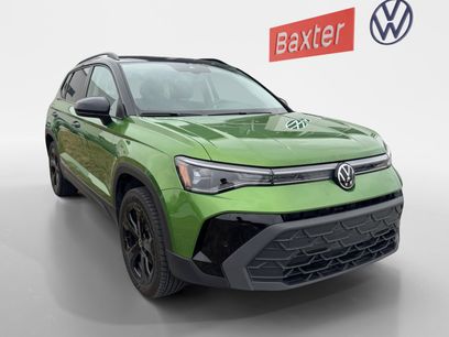 New 2025 Volkswagen Taos SE