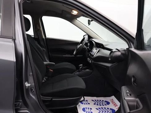 Used 2024 Nissan Kicks S FWD image 17