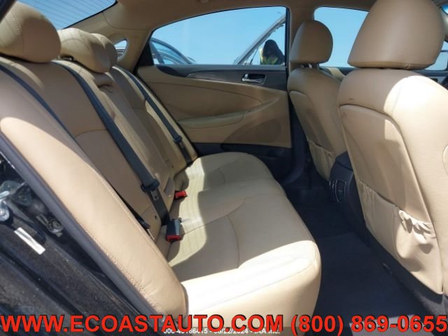 Used 2012 Hyundai Sonata Hybrid w/ Ultimate Pkg FWD image 9