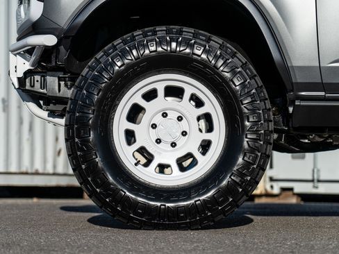 New 2025 Ford Bronco Heritage Edition image 25