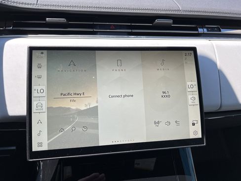 New 2025 Land Rover Range Rover Sport Dynamic SE image 25