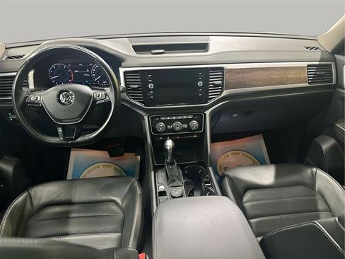 Used 2018 Volkswagen Atlas SEL Premium AWD/4WD image 16