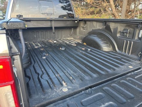 Used 2021 Ford F350 Platinum w/ Tremor Off-Road Package image 19