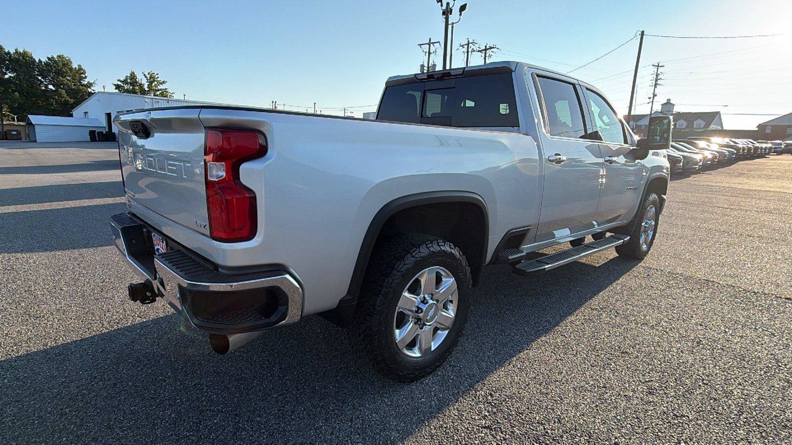 Used 2020 Chevrolet Silverado 3500 LTZ AWD/4WD image 8