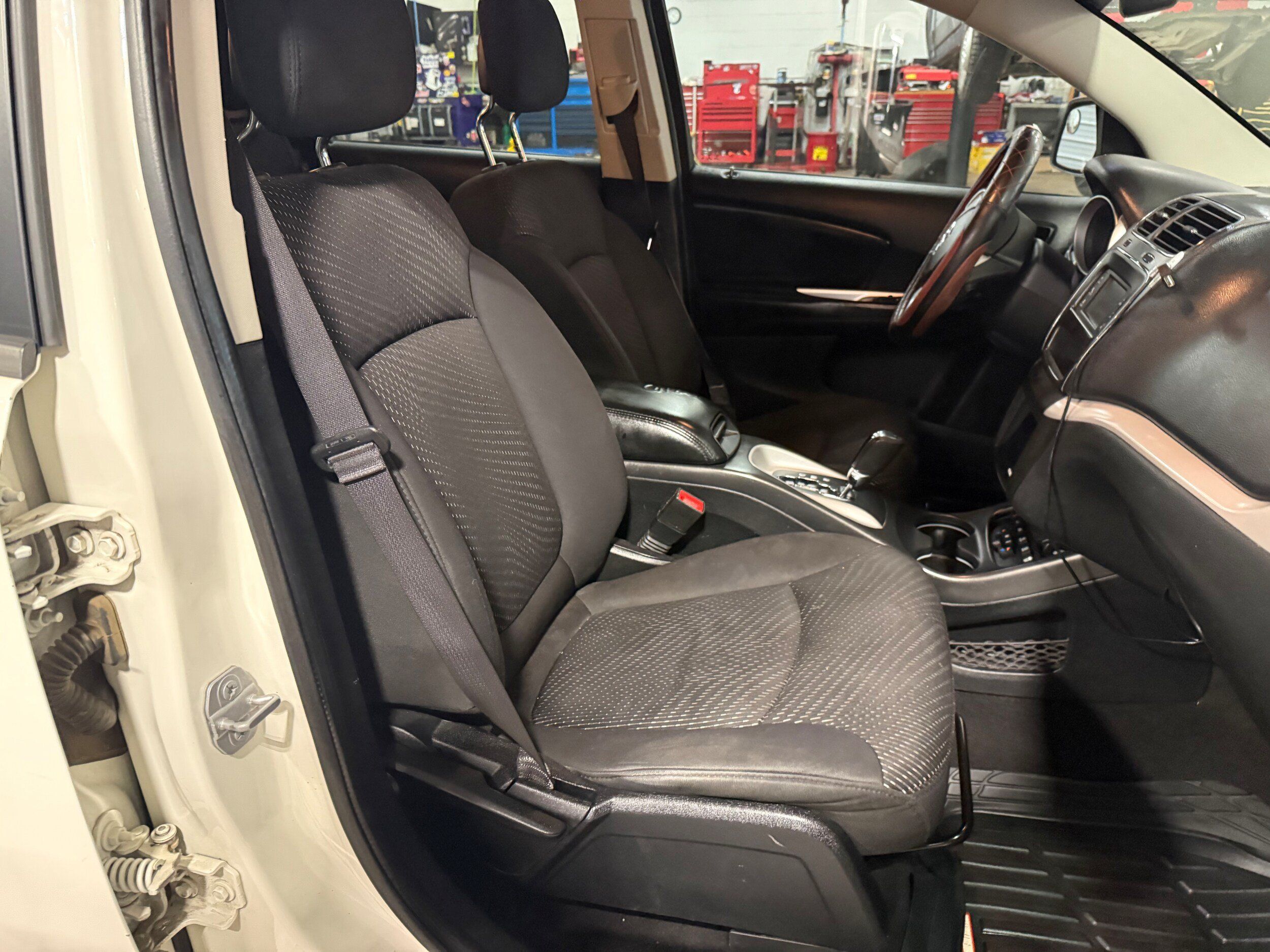 Used 2015 Dodge Journey SE w/ Quick Order Package 22F SE FWD image 10