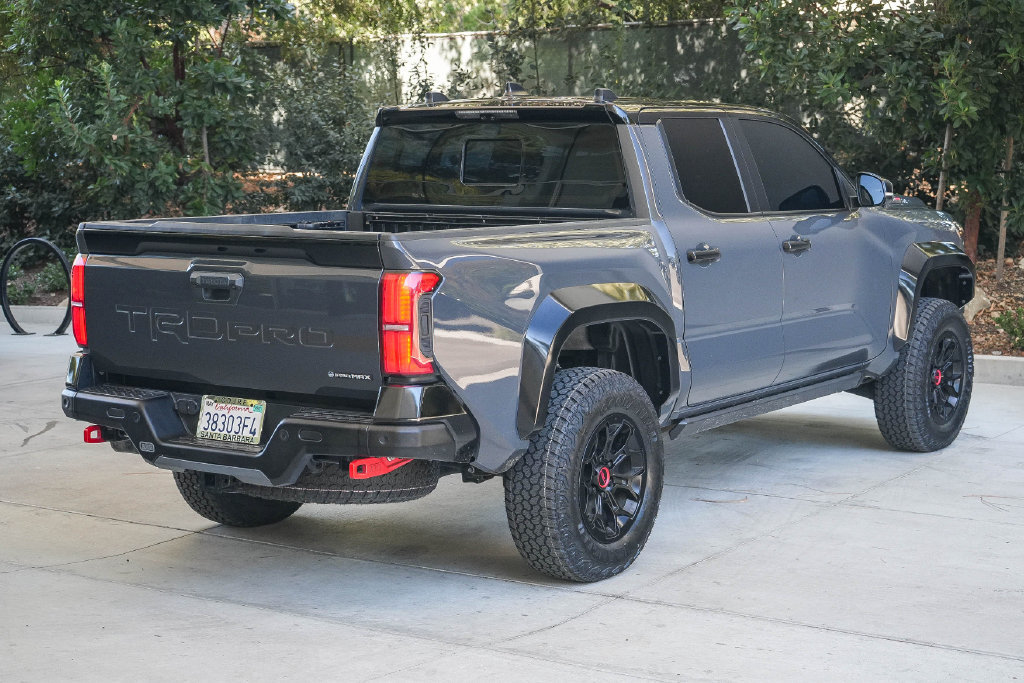 Used 2025 Toyota Tacoma TRD Pro w/ Tow Tech Package AWD/4WD image 6