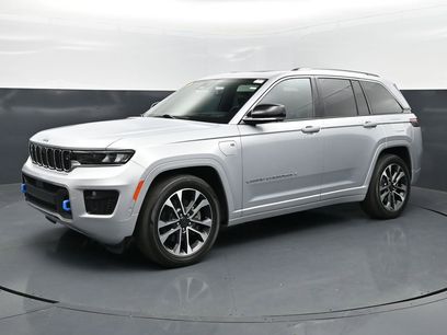 Used 2022 Jeep Grand Cherokee Overland w/ Advanced Protech Group III