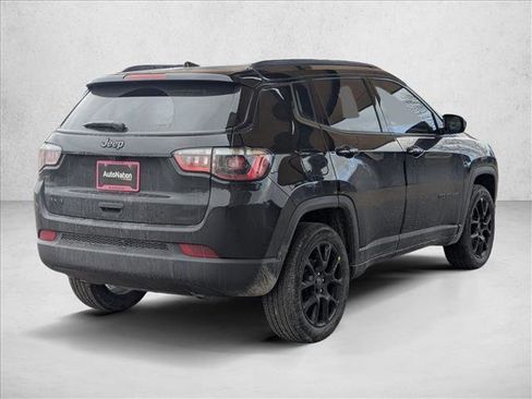 New 2026 Jeep Compass Latitude image 2