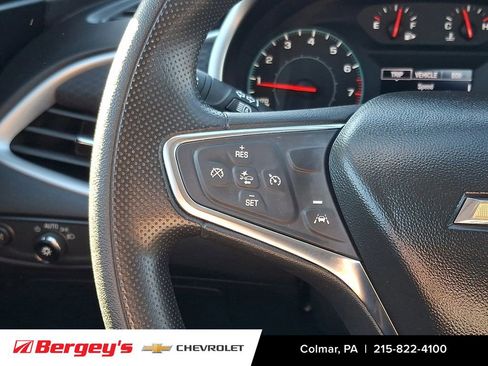 Used 2024 Chevrolet Malibu LT image 23