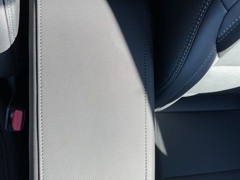 New 2026 Chevrolet Equinox EV LT image 19