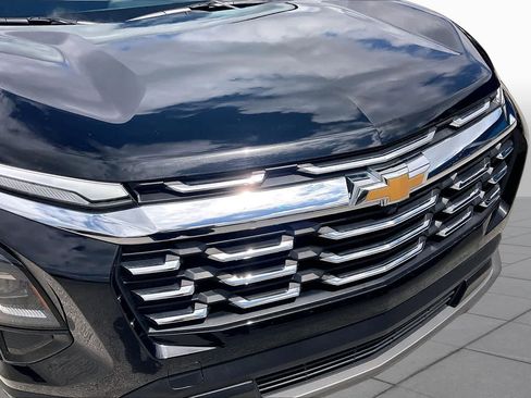 Used 2026 Chevrolet Equinox LT FWD image 30