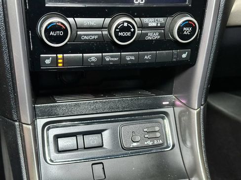 Used 2021 Subaru Ascent Limited AWD/4WD image 41