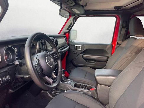 Used 2019 Jeep Wrangler Unlimited Sport S image 9