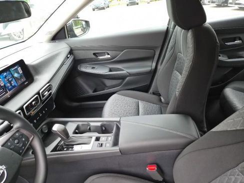 New 2026 Nissan Sentra SV FWD image 14