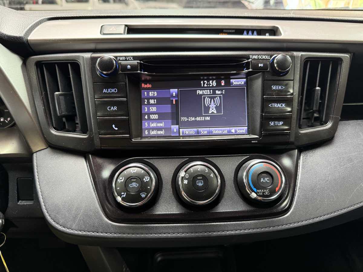 Used 2018 Toyota RAV4 LE w/ All Weather Liner Package AWD/4WD image 19
