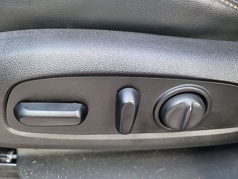 Used 2019 GMC Terrain SLT w/ Preferred Package image 10