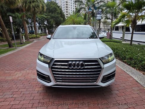 Used 2018 Audi Q7 3.0T Prestige w/ Prestige Package AWD/4WD image 18