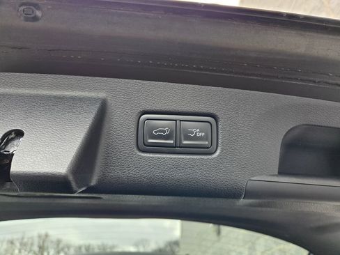 Used 2025 Kia Telluride S AWD/4WD image 43