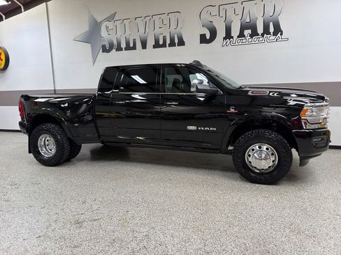 Used 2022 RAM 3500 Limited AWD/4WD image 34