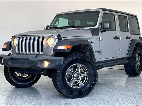 Used 2018 Jeep Wrangler Unlimited Sport S image 15
