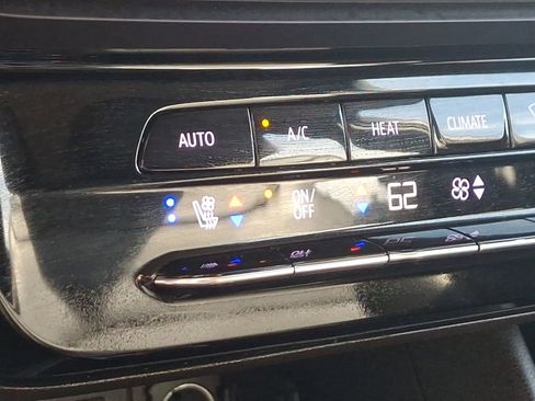 Certified 2023 Chevrolet Bolt EUV LT w/ Convenience Package FWD image 19