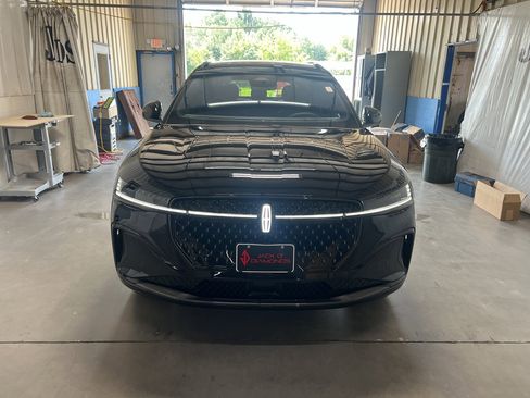 New 2025 Lincoln Nautilus Reserve w/ Jet Appearance Package image 2