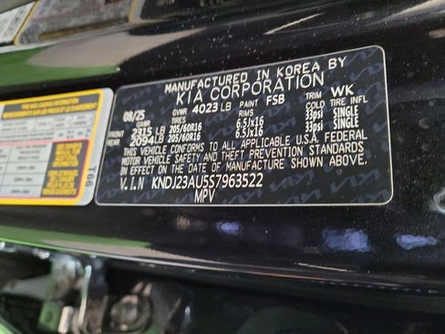 Used 2025 Kia Soul LX w/ LX Technology Package image 33