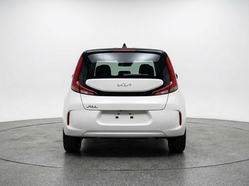 Used 2025 Kia Soul LX w/ LX Technology Package image 7