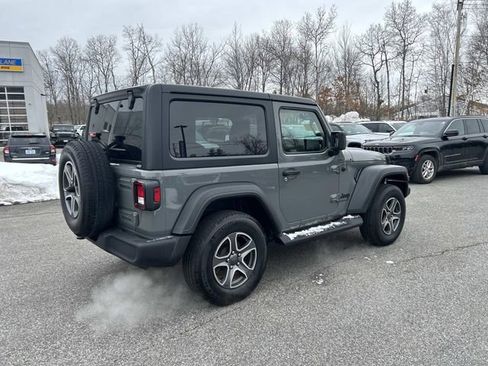 Used 2022 Jeep Wrangler Sport S image 3