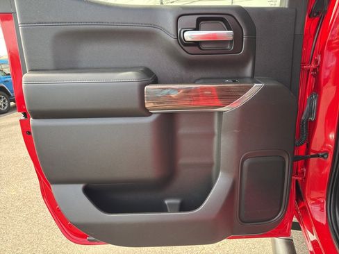 Used 2019 Chevrolet Silverado 1500 LT Trail Boss image 24