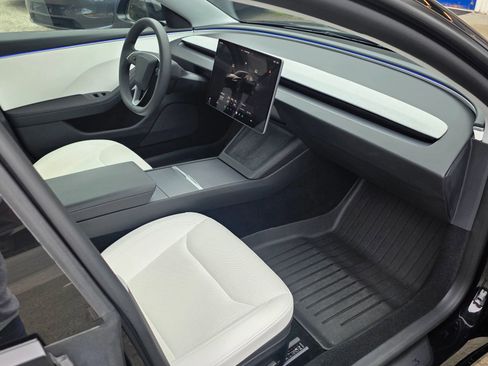 Used 2025 Tesla Model 3 Long Range RWD image 12