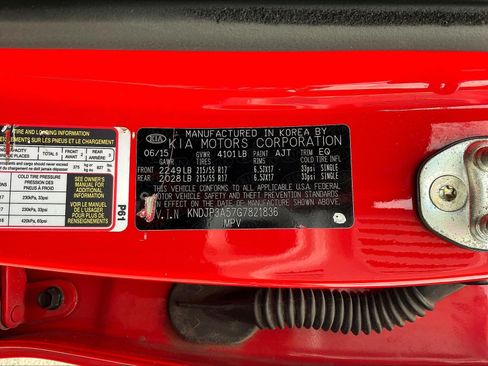 Used 2016 Kia Soul + FWD image 18