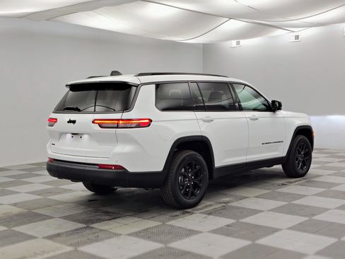 New 2026 Jeep Grand Cherokee L 4WD image 11