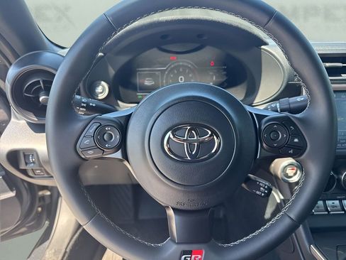 Used 2024 Toyota GR86 Premium RWD image 12