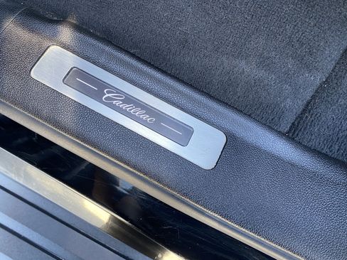 Used 2015 Cadillac Escalade Premium AWD/4WD image 16