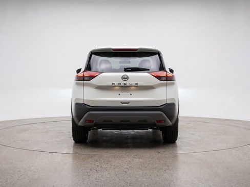 Used 2025 Nissan Rogue SV FWD image 7