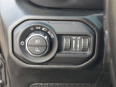 Certified 2022 Jeep Gladiator Sport image 21