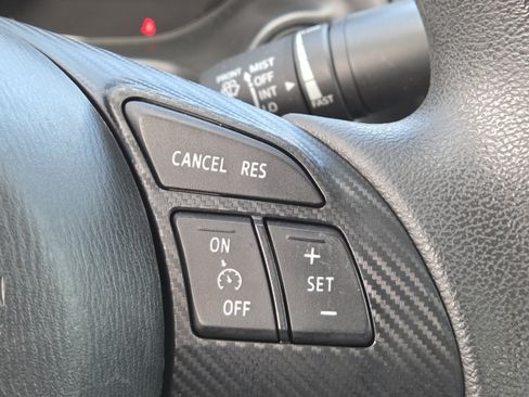 Used 2015 MAZDA MAZDA3 i Sport FWD image 5